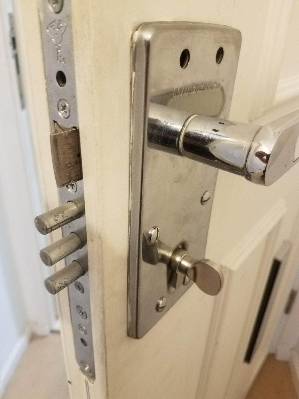 Highsecurity Locking Unit in Central Brighton LBP Locksmiths Brighton