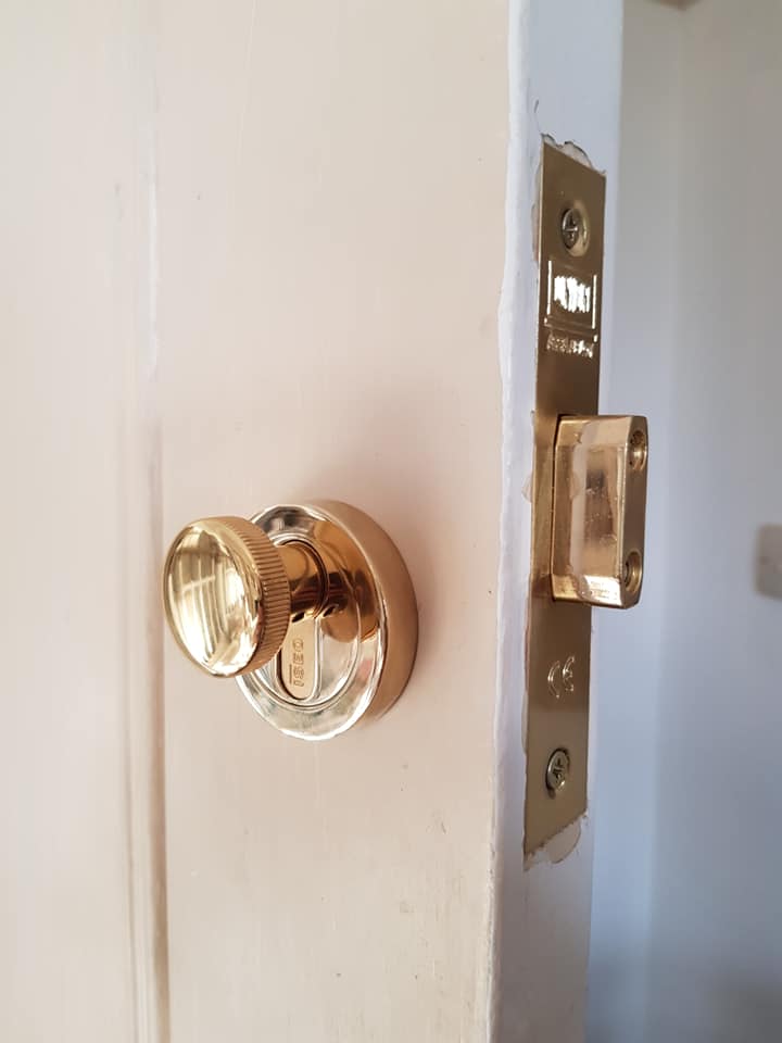 thumb lock victorian door