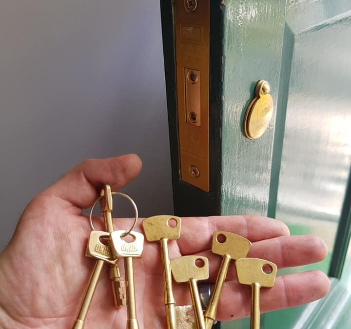 lock change and keys cut