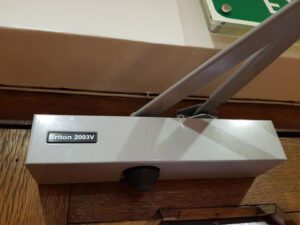 fire door closer briton 2003V fitted
