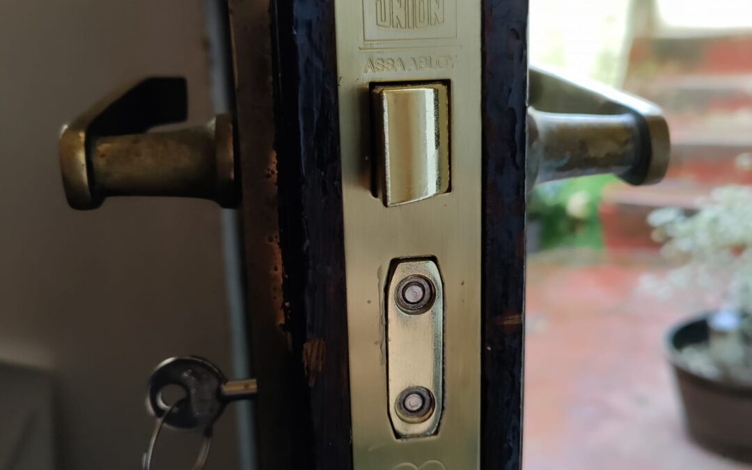 Rusted Lock Change in Hove