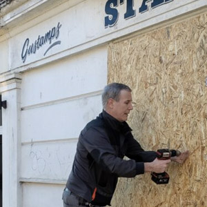 boarding up brighton shop