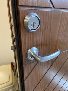 Swedish-Round-Double-Cylinder-Lock-Installation