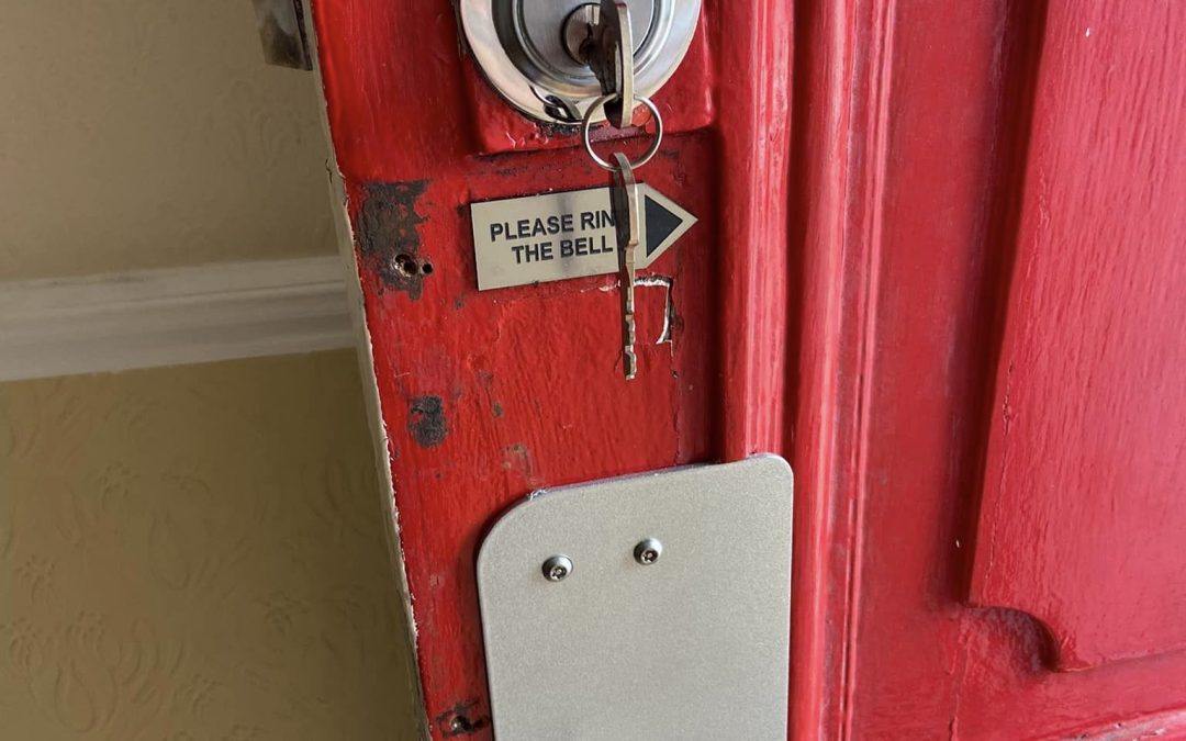 Barrel and Fire Safe Deadlock Change in Hove