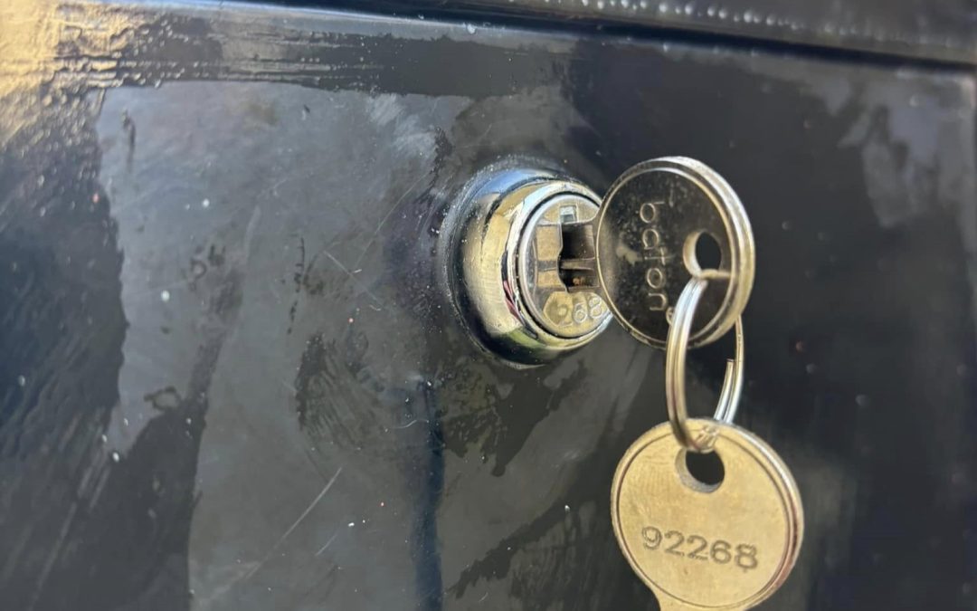 Cam Lock Replacement and Installation for a Letterbox in Brighton