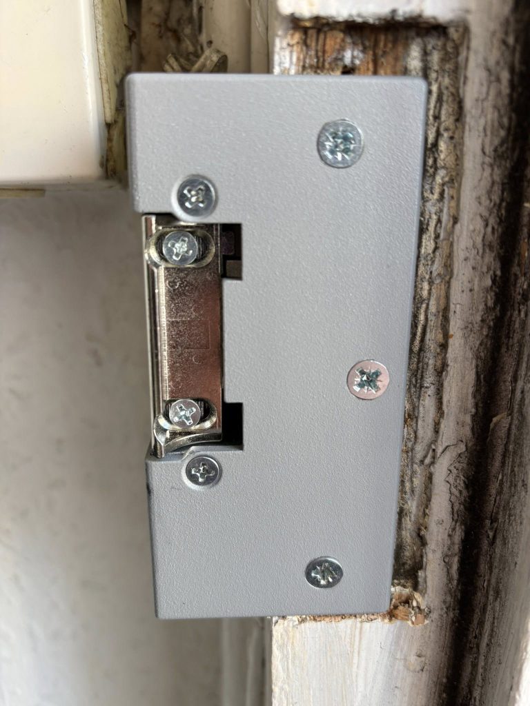 New electrical strike plate